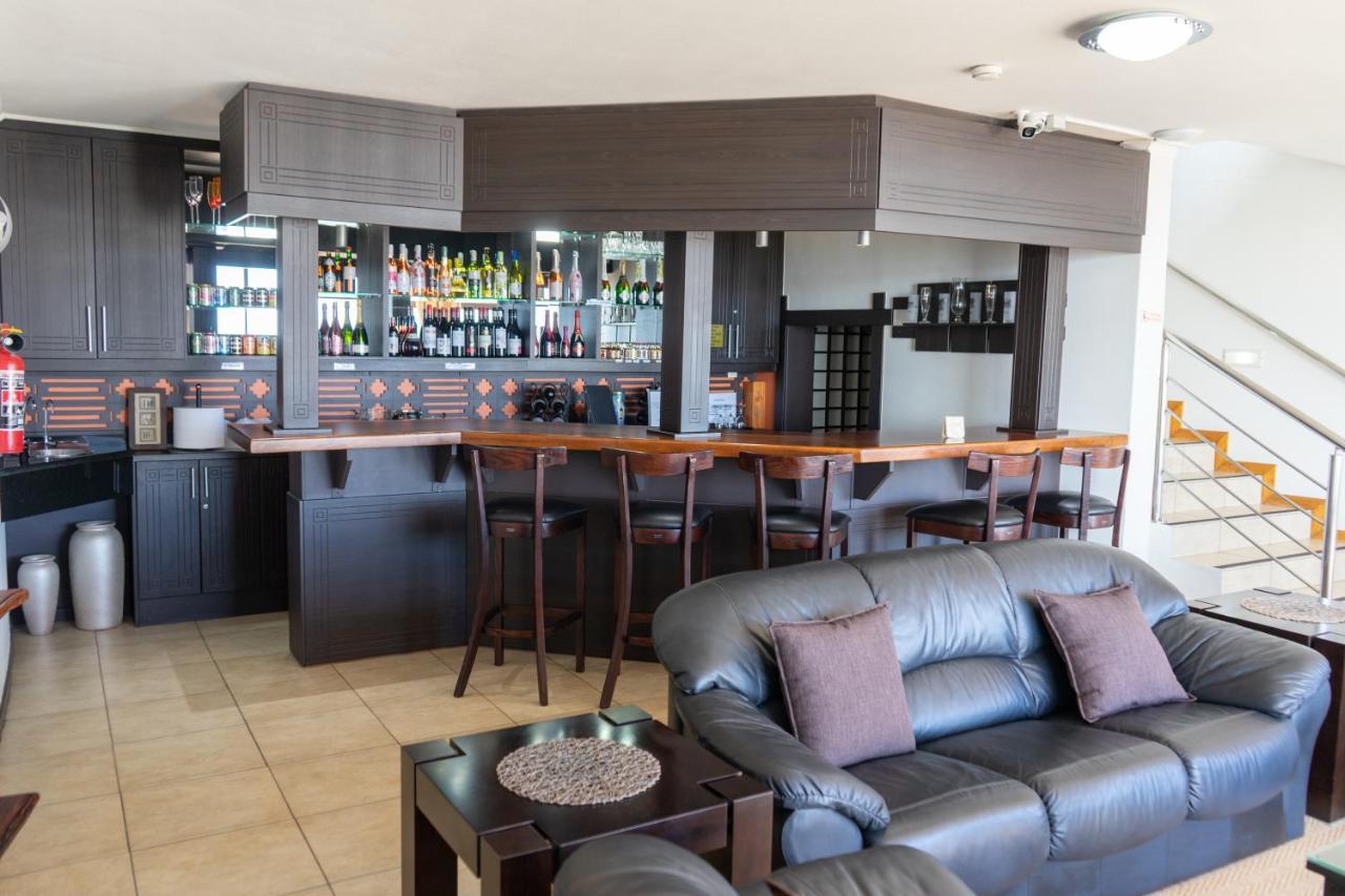 Bar-T-Nique Guest House Mossel Bay Exterior foto